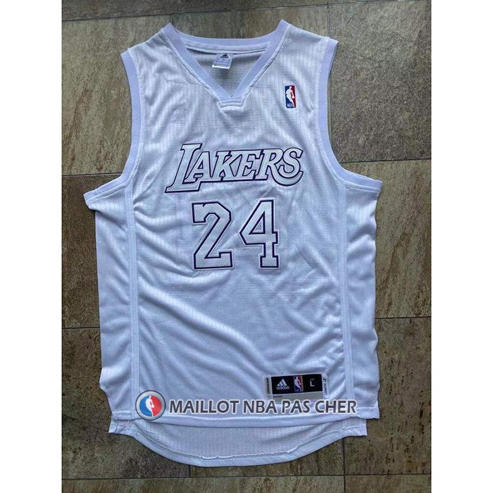 Maillotlos Angeles Lakers Kobe Bryant No 24 Christmas Day Blanc